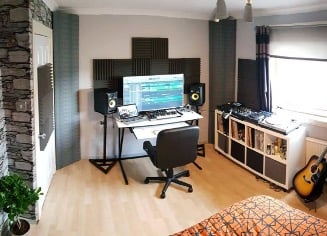 Bedroom studio